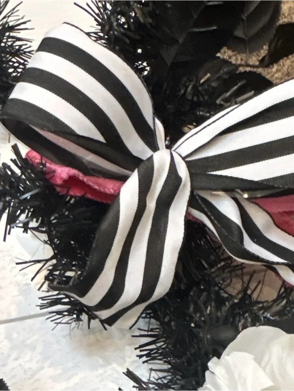 New 6 ft Ashland Artificial Halloween Black Rose White Peony Garland-Velvet Bats